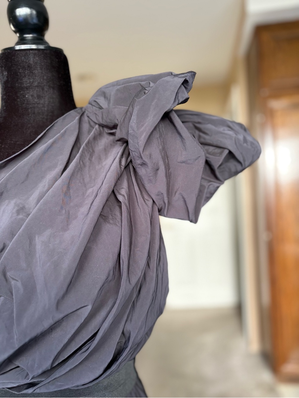 Lanvin for H& M Women's Black Puff-Sleeve Ruched Cocktail Dress - Picture 4 of 10